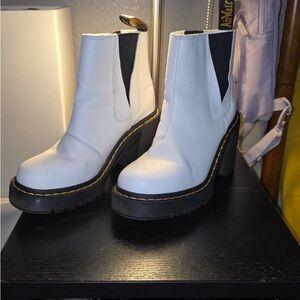 Dr. Martens Spence Leather flared Heel Chelsea boots